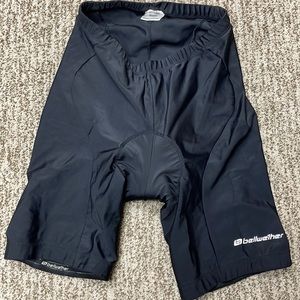 Bellwether biker shorts. Size L padded inside